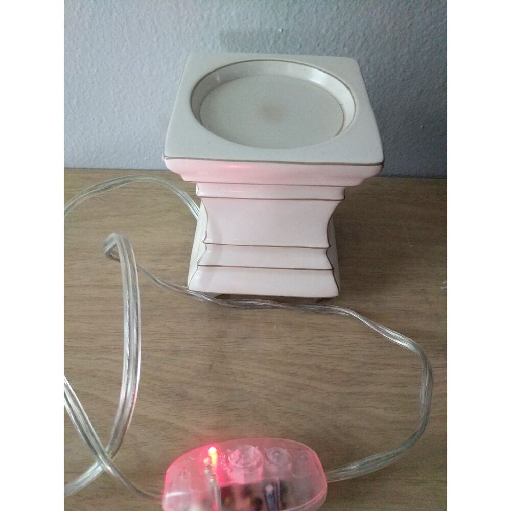 Gold Canyon White Electric Scent Pod Holder Candle Warmer w/ Timer Model 82898